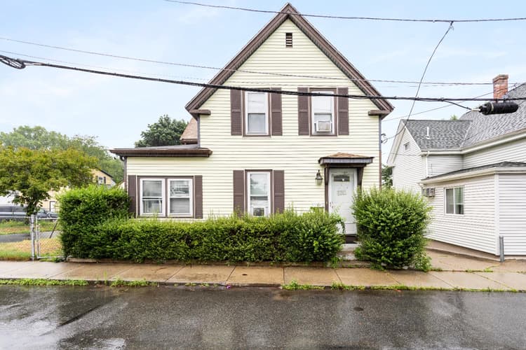 27 Houston PL, Lynn,MA - Image 1